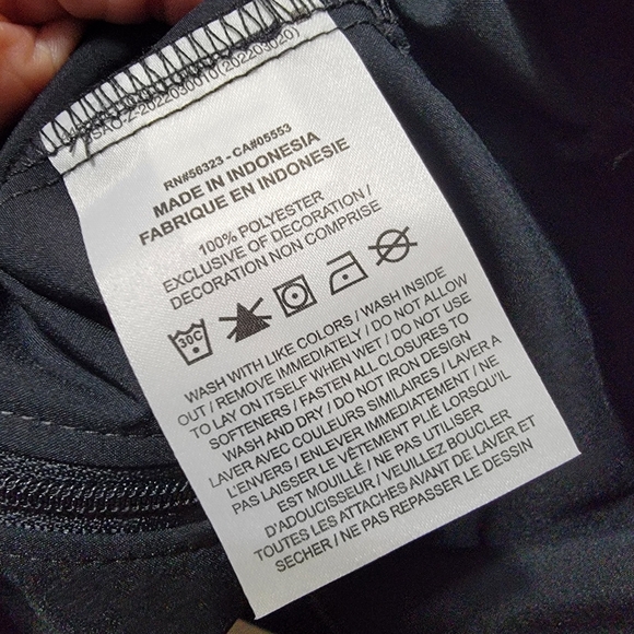 Nike Form Dri-FIT Hooded Versatile Jacket - Black Size Medium NWT! - Picture 8 of 11